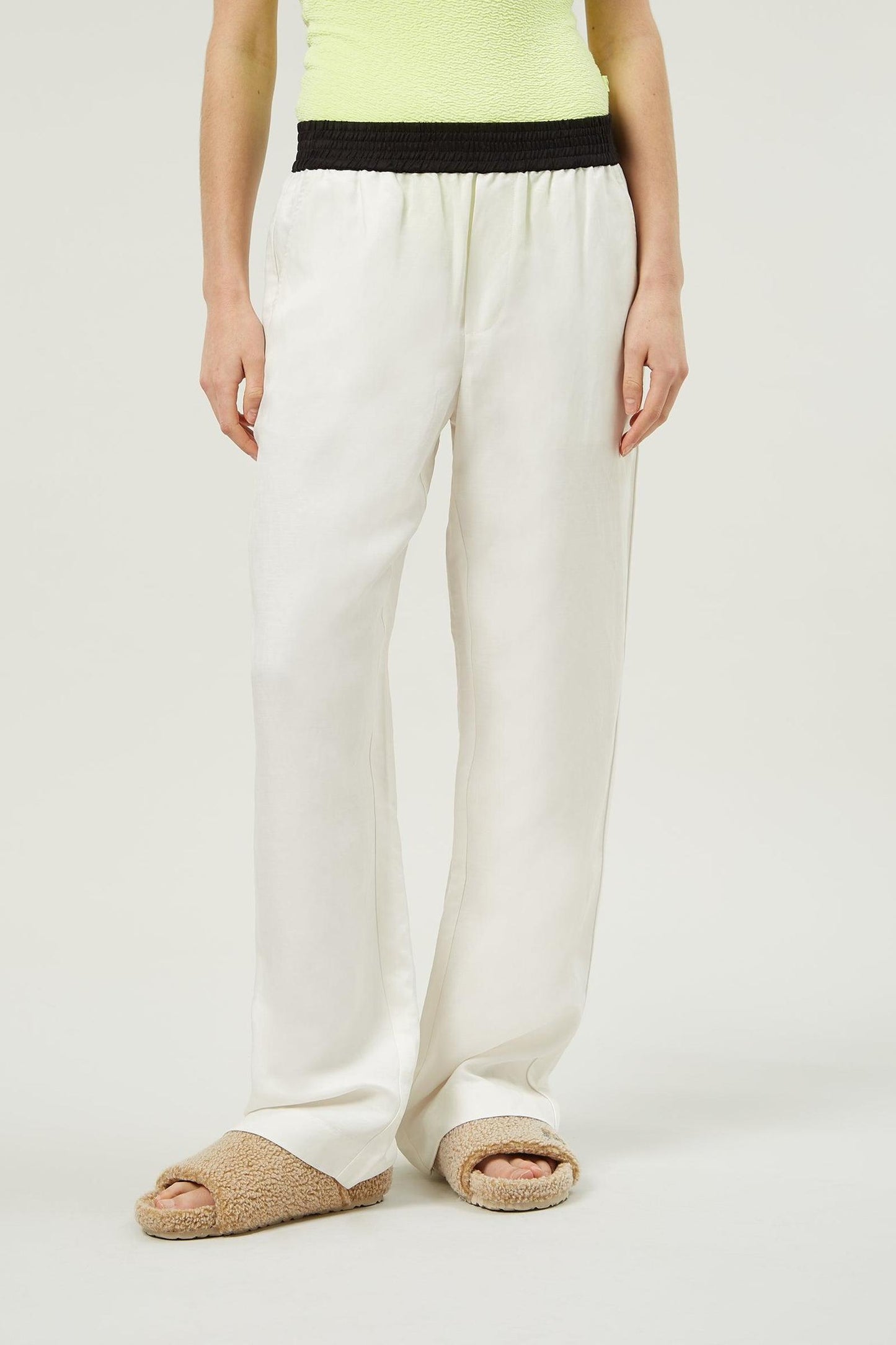 FLOWY PANTS