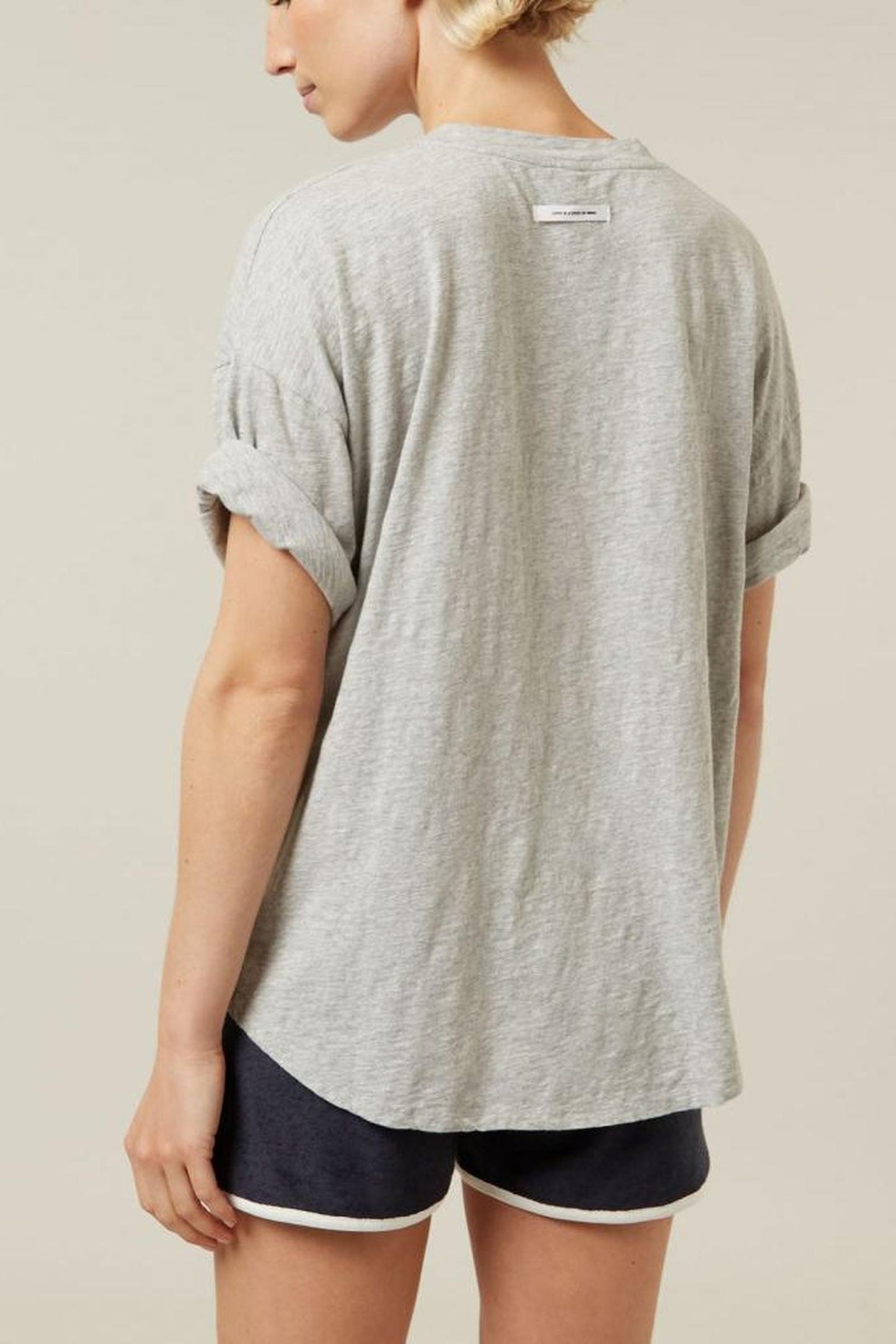 V-NECK TEE SLUB