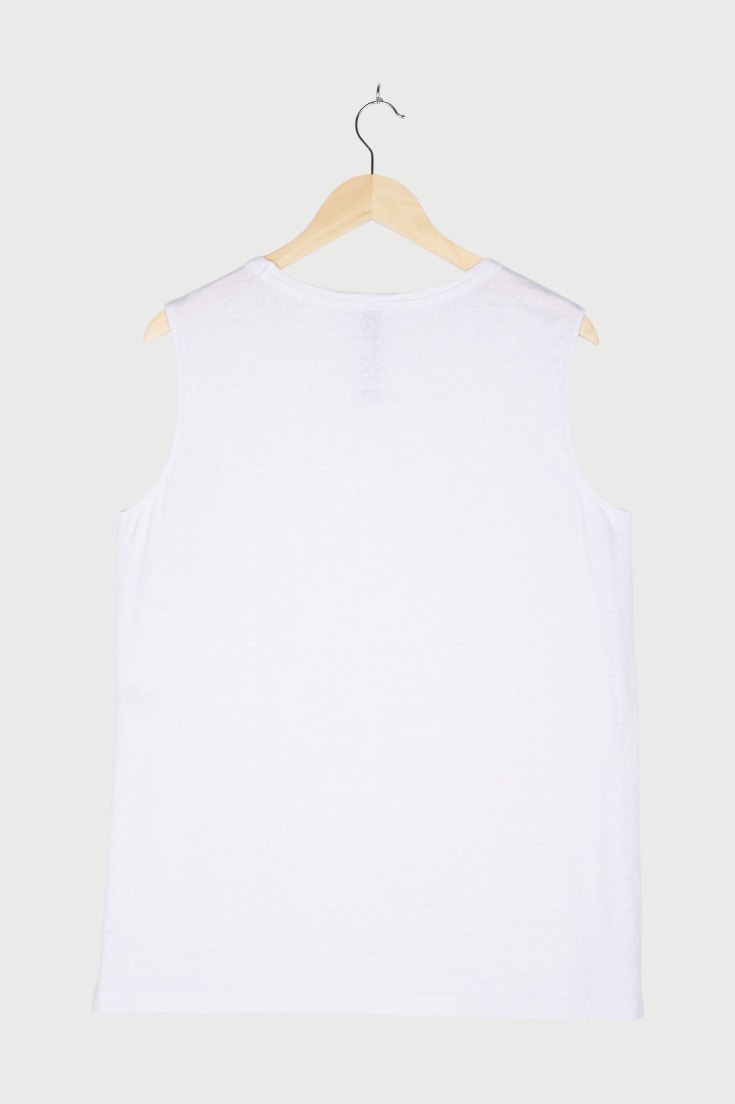 THE SLEEVELESS TOP LINEN