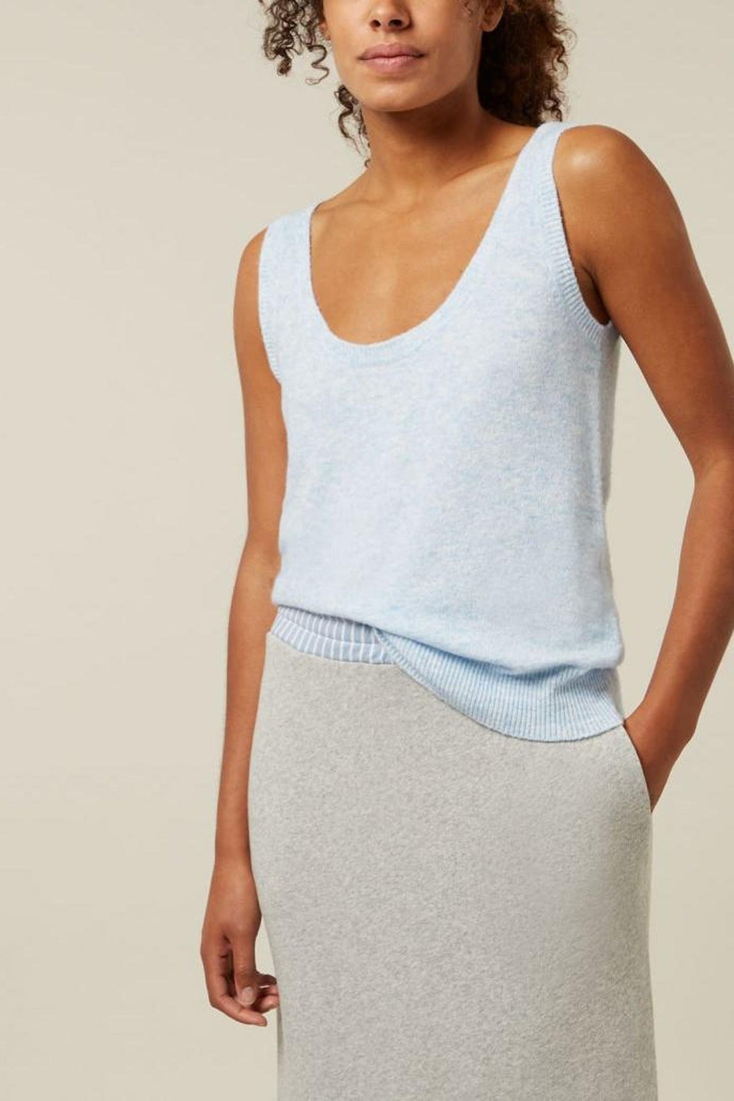 CLOUDY WOOL TOP