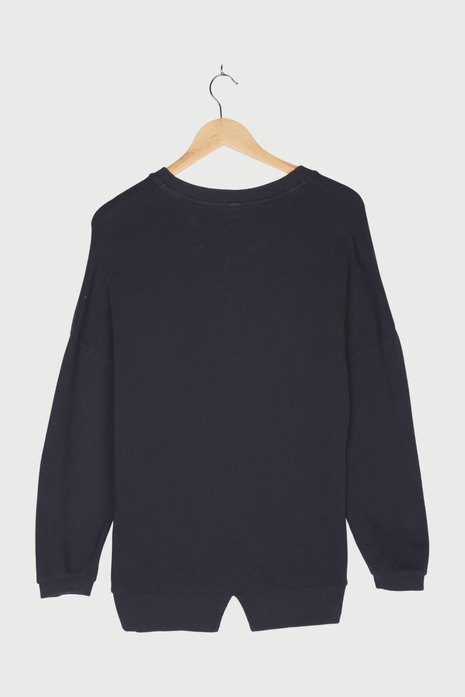 V-NECK SWEATER FLEECE