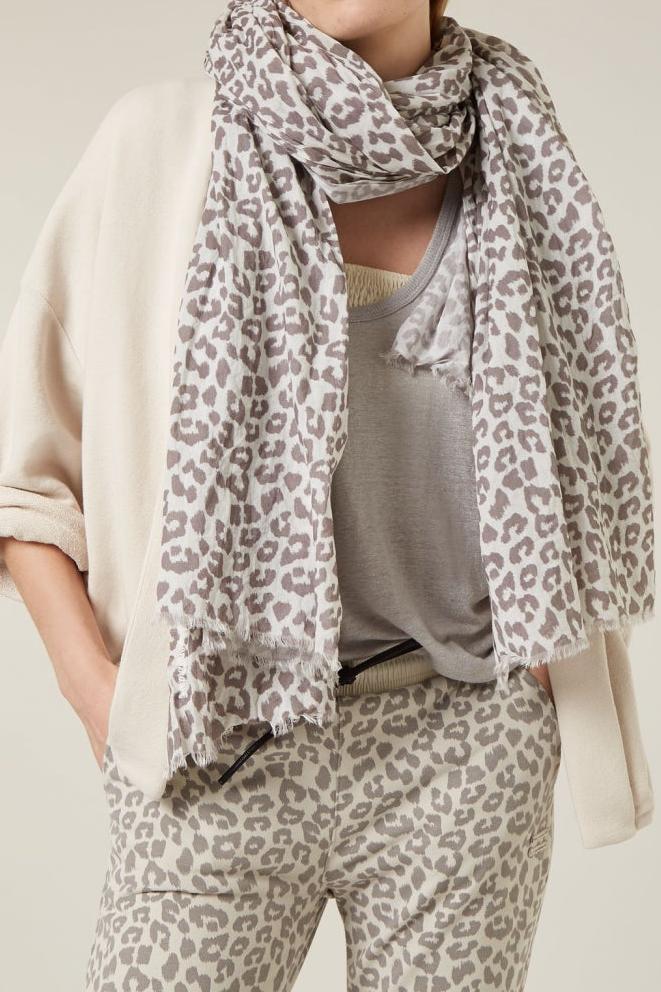 SCARF LEOPARD