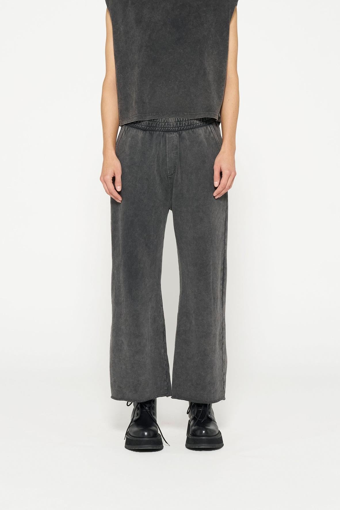 WASHED WIDE LEG JOGGER