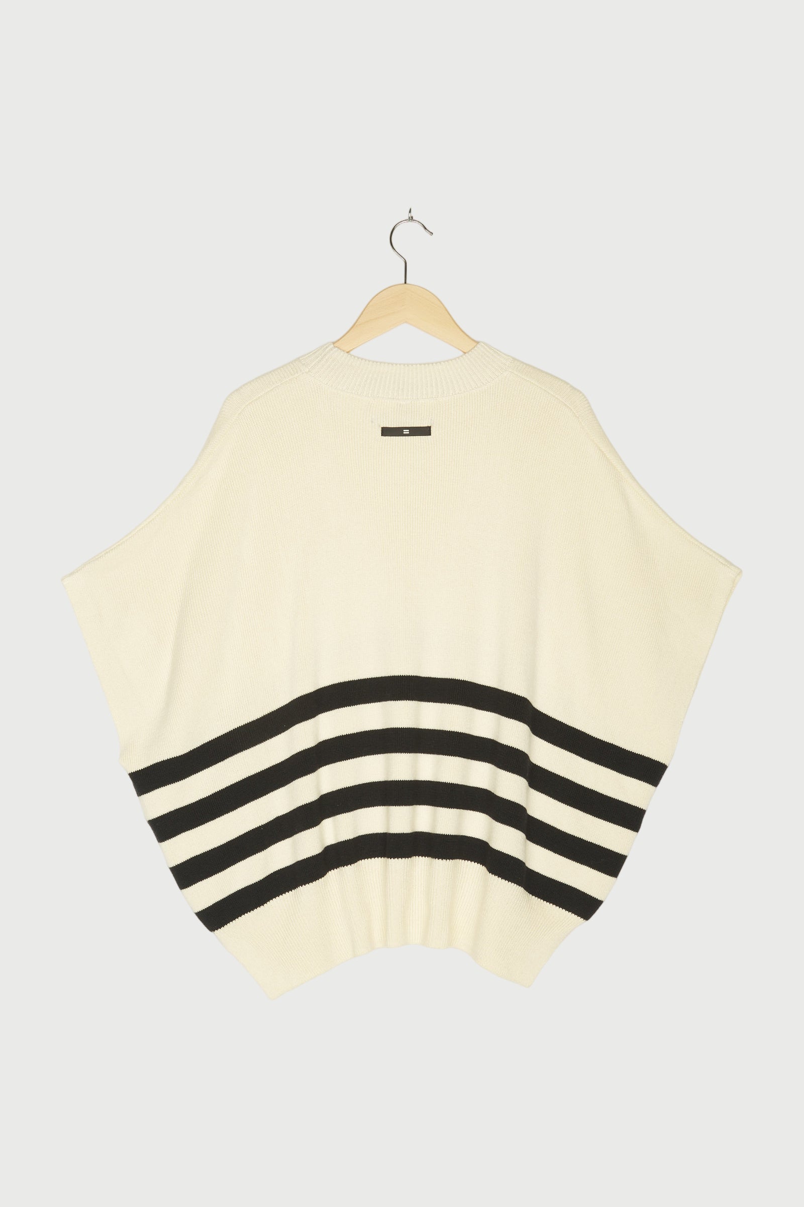 SLEEVELESS SWEATER KNIT STRIPES