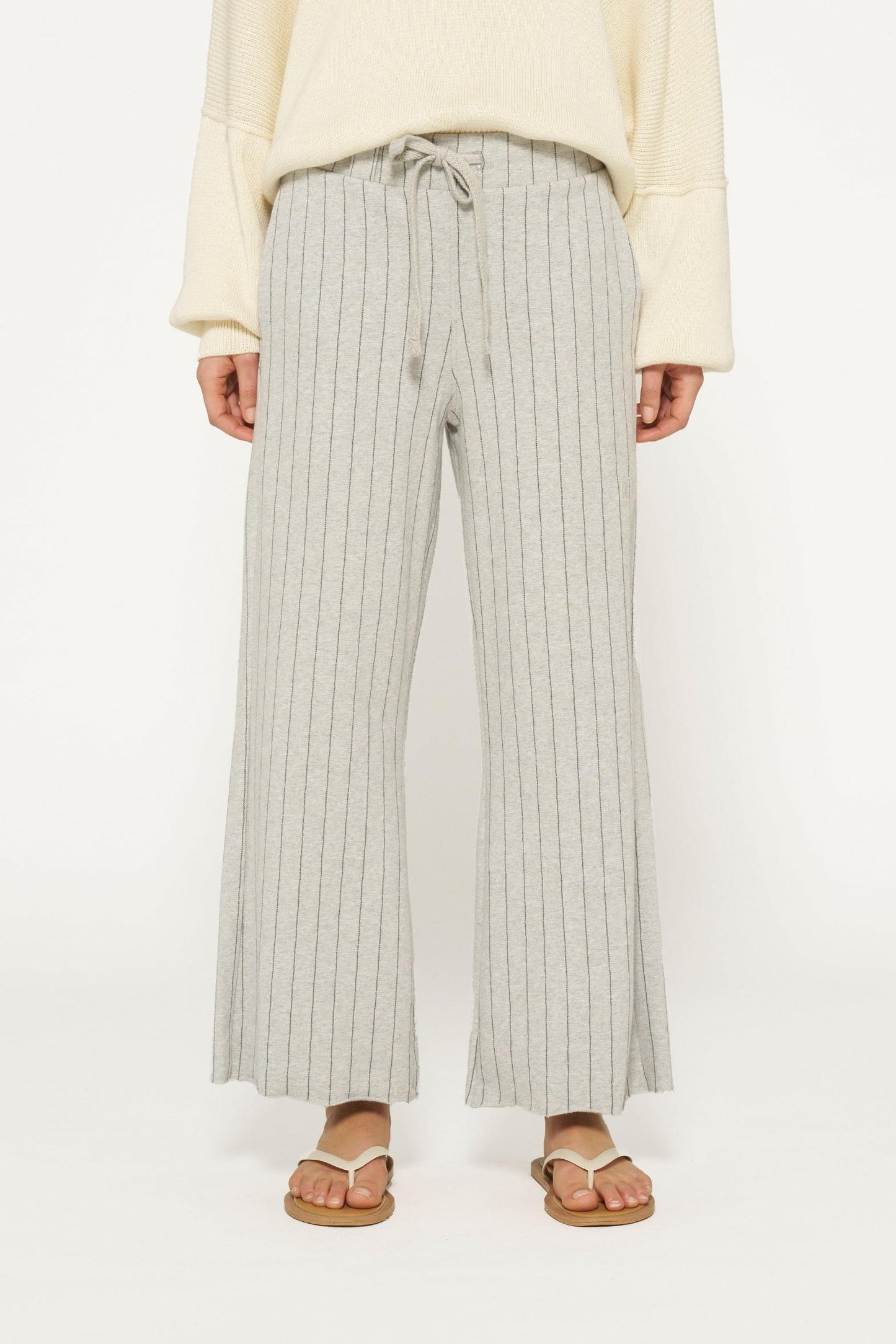 WIDE LEG JOGGER PINSTRIPE