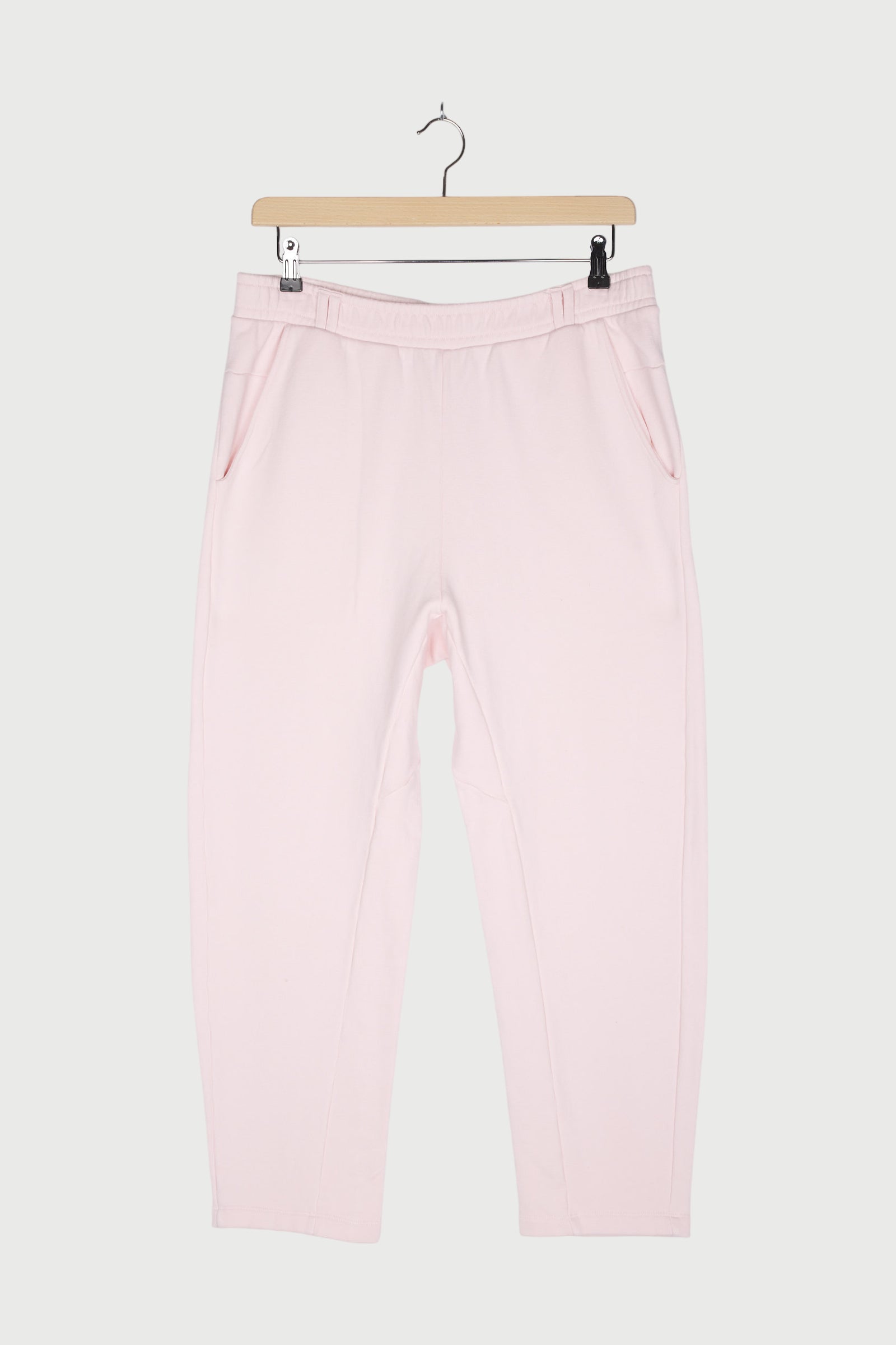 BELTED STATEMENT JOGGER