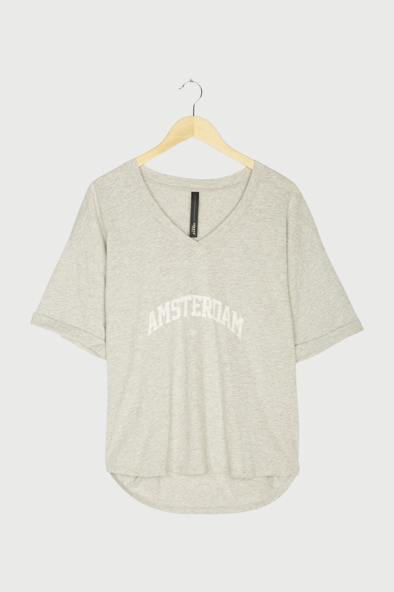 v-neck tee slub