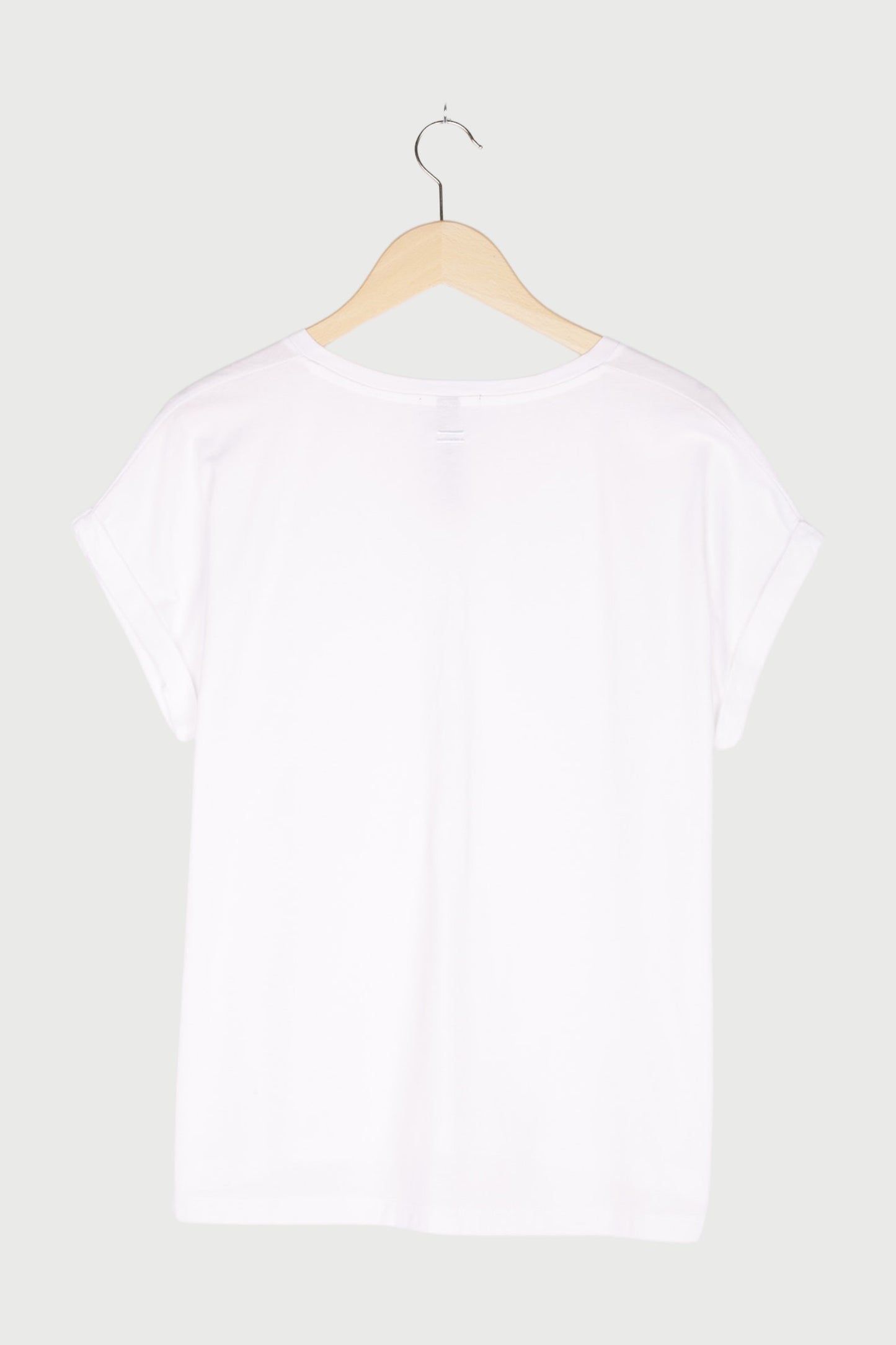 cotton v-neck tee