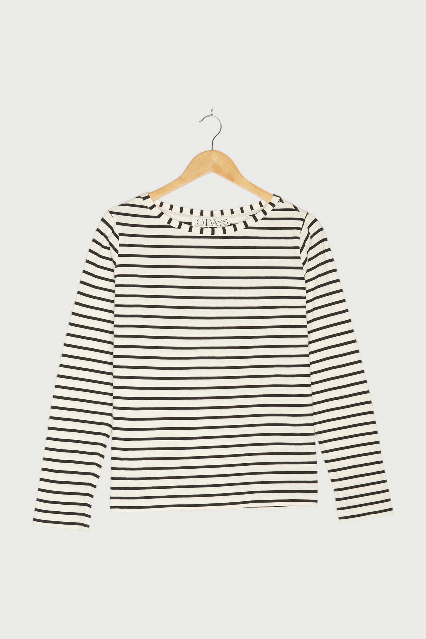 THE LONGSLEEVE STRIPE