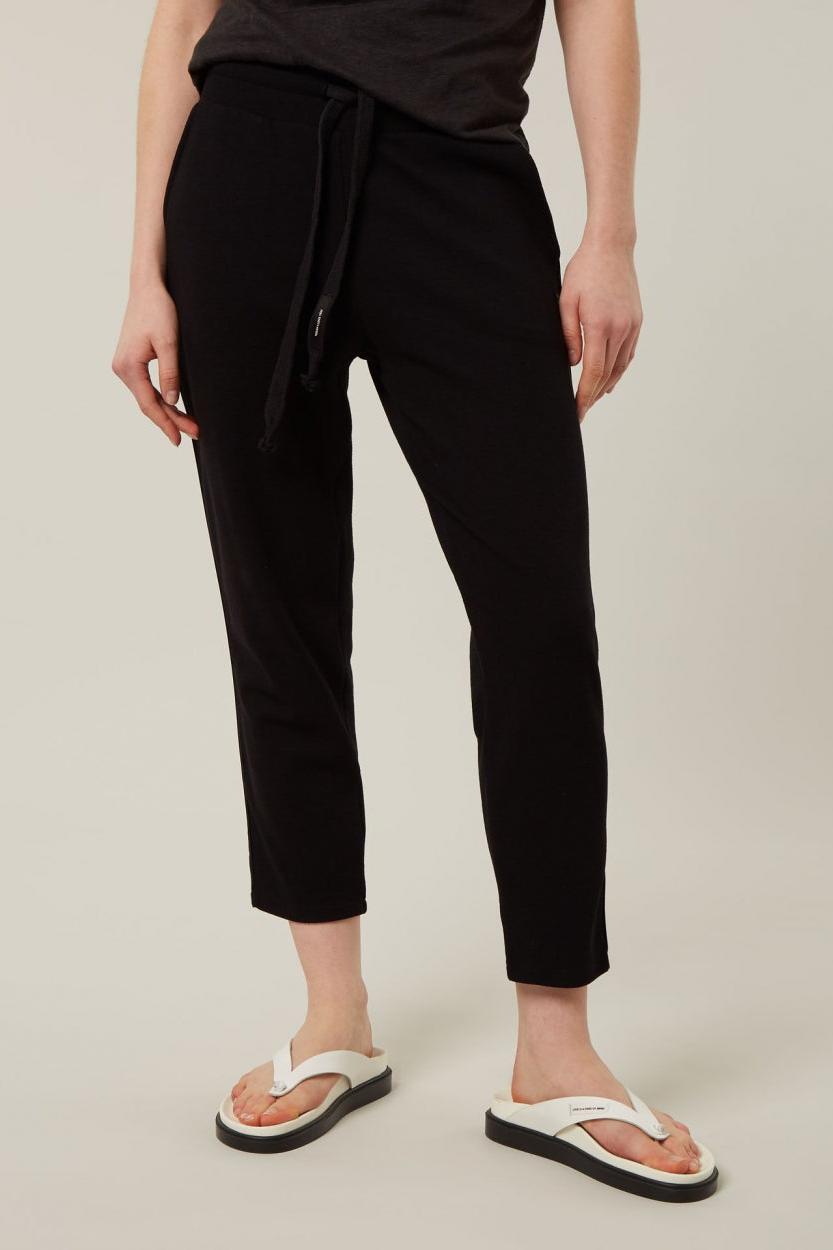 SLIT HEM JOGGER