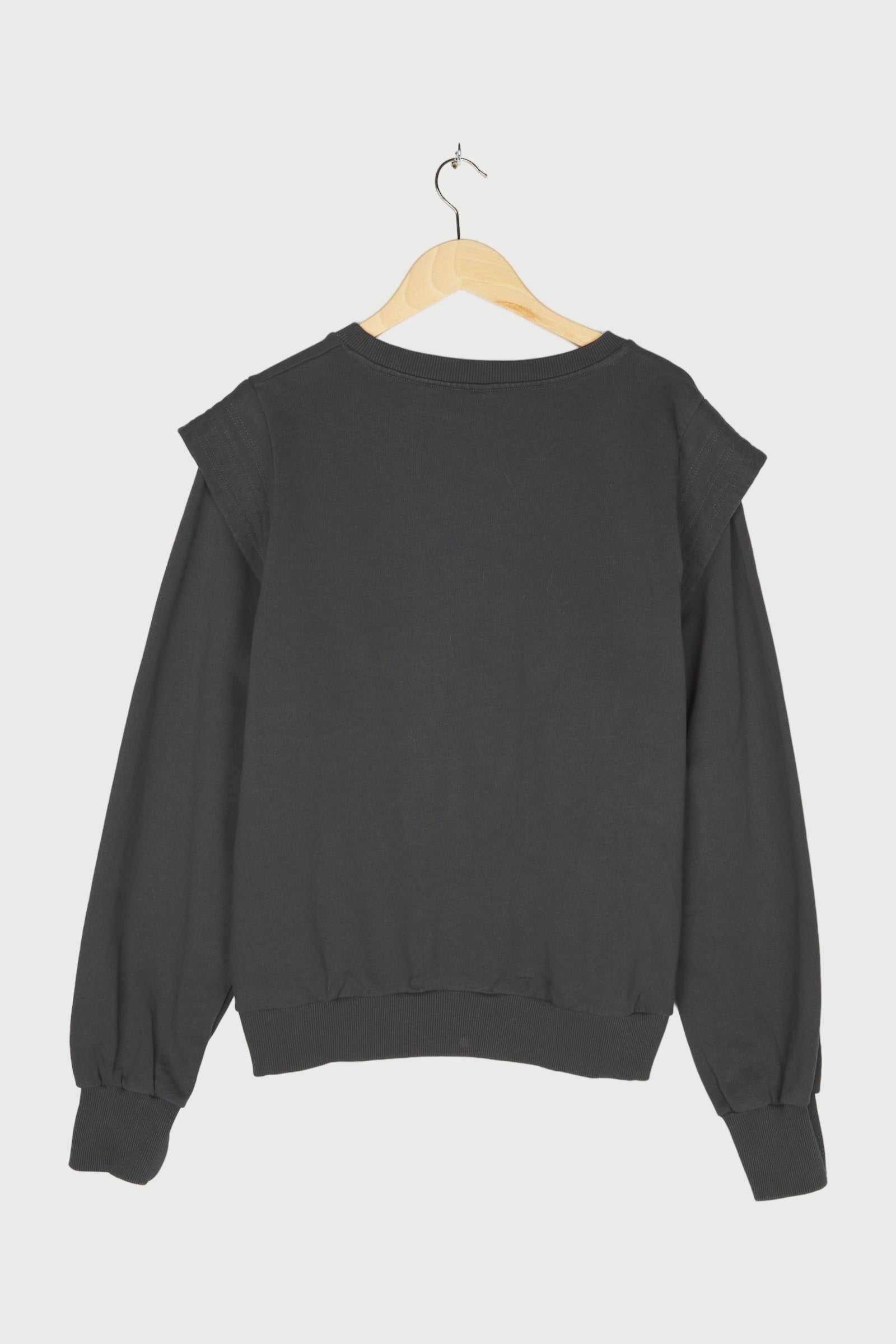 SWEATER STATEMENT SHOULDER