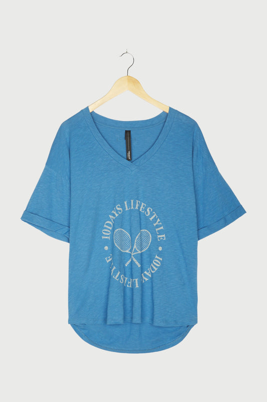 v-neck tee slub