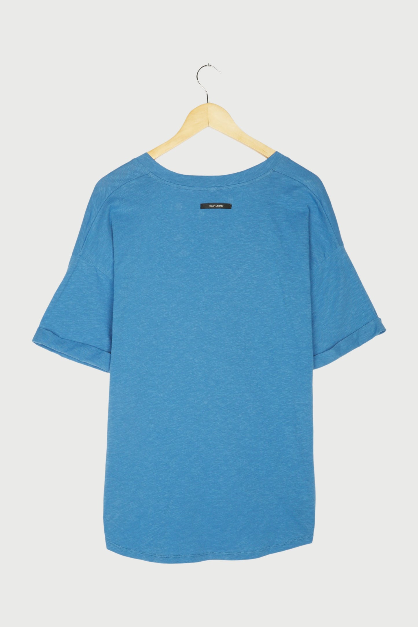 V-NECK TEE SLUB