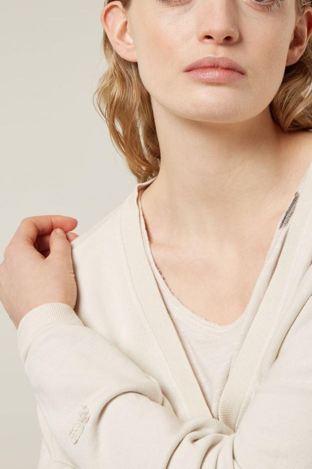 V-NECK SWEATER FLEECE