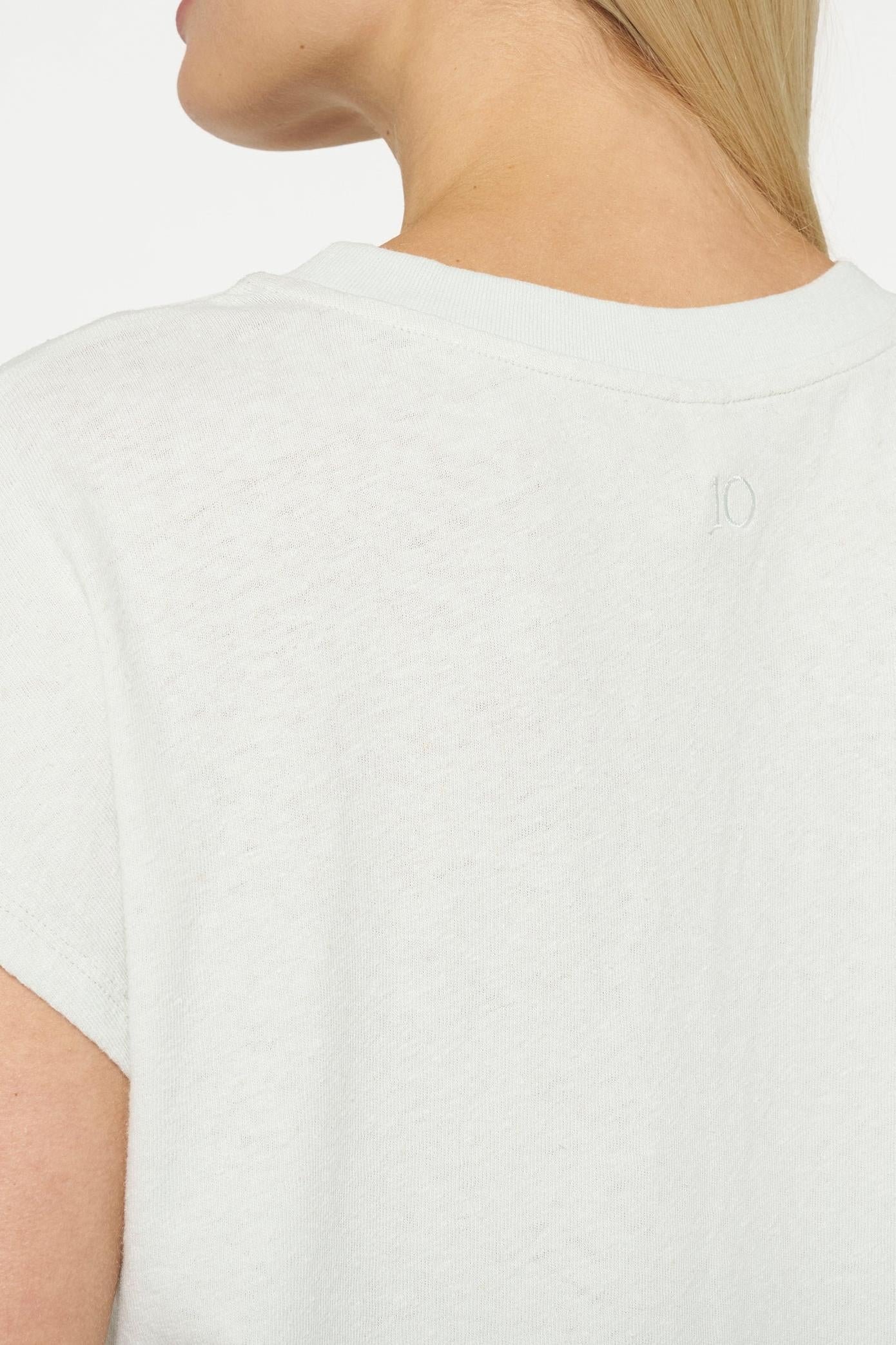 TEE LINEN