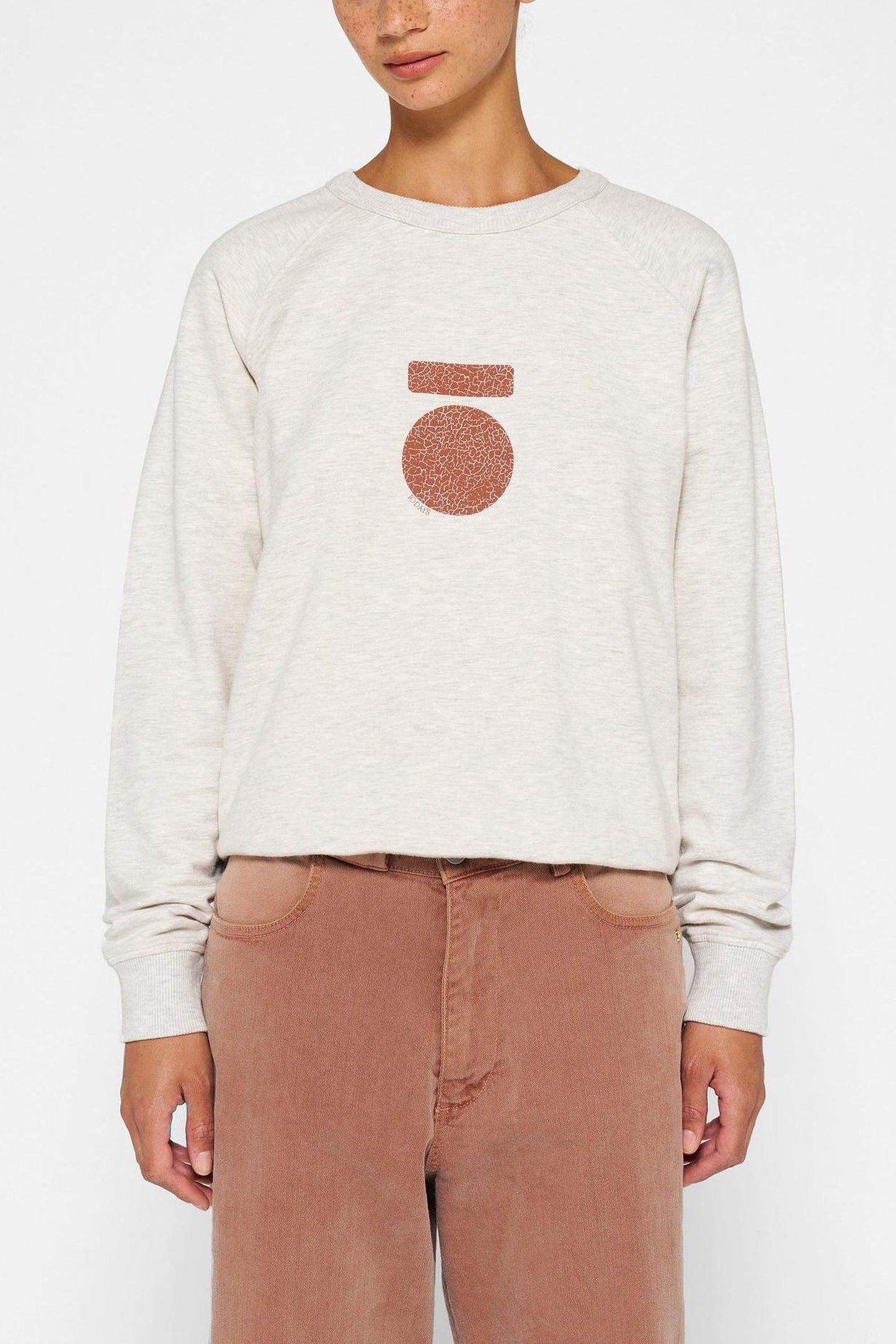 ICON SWEATER