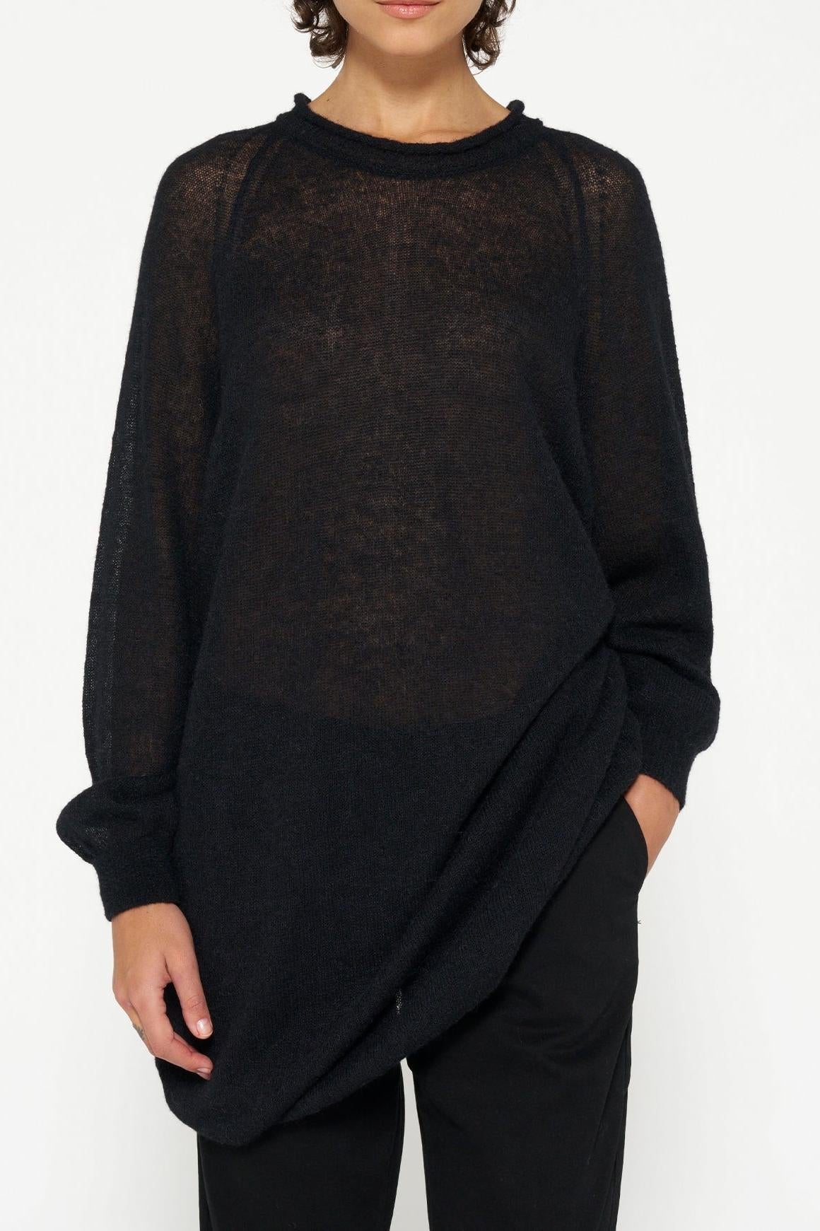 CREW NECK KNIT DRESS