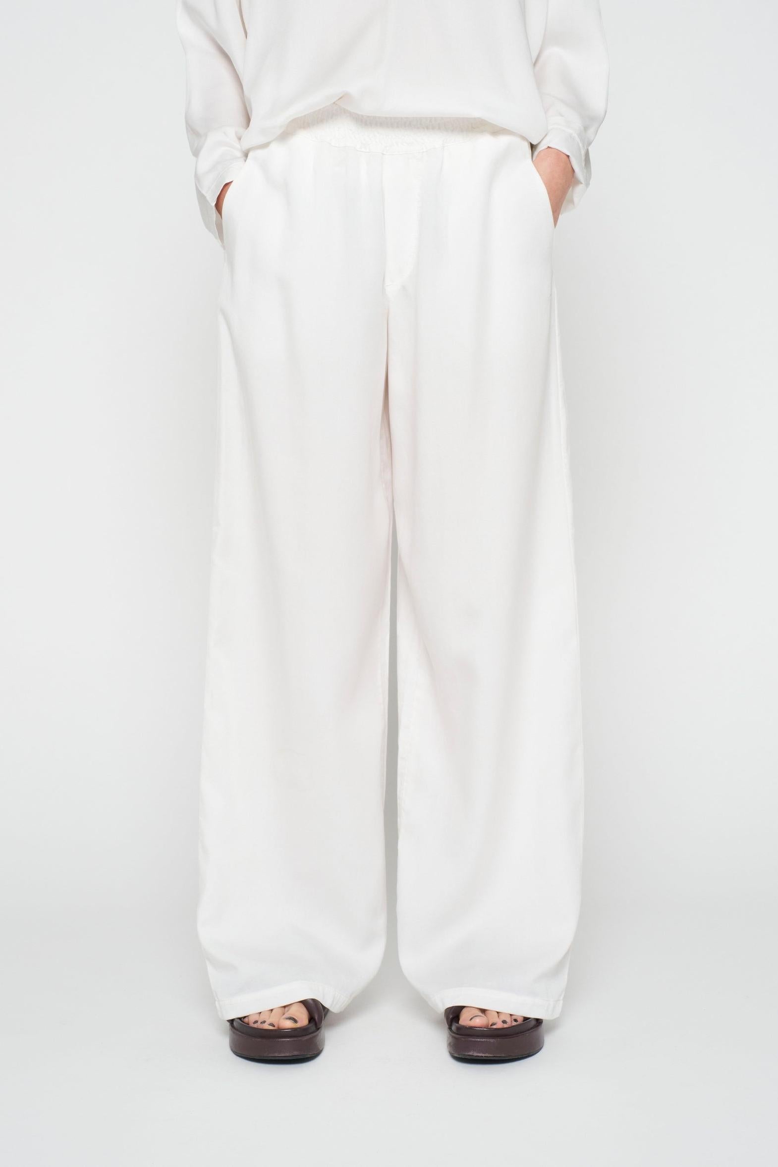 FLOWY WOVEN PANTS