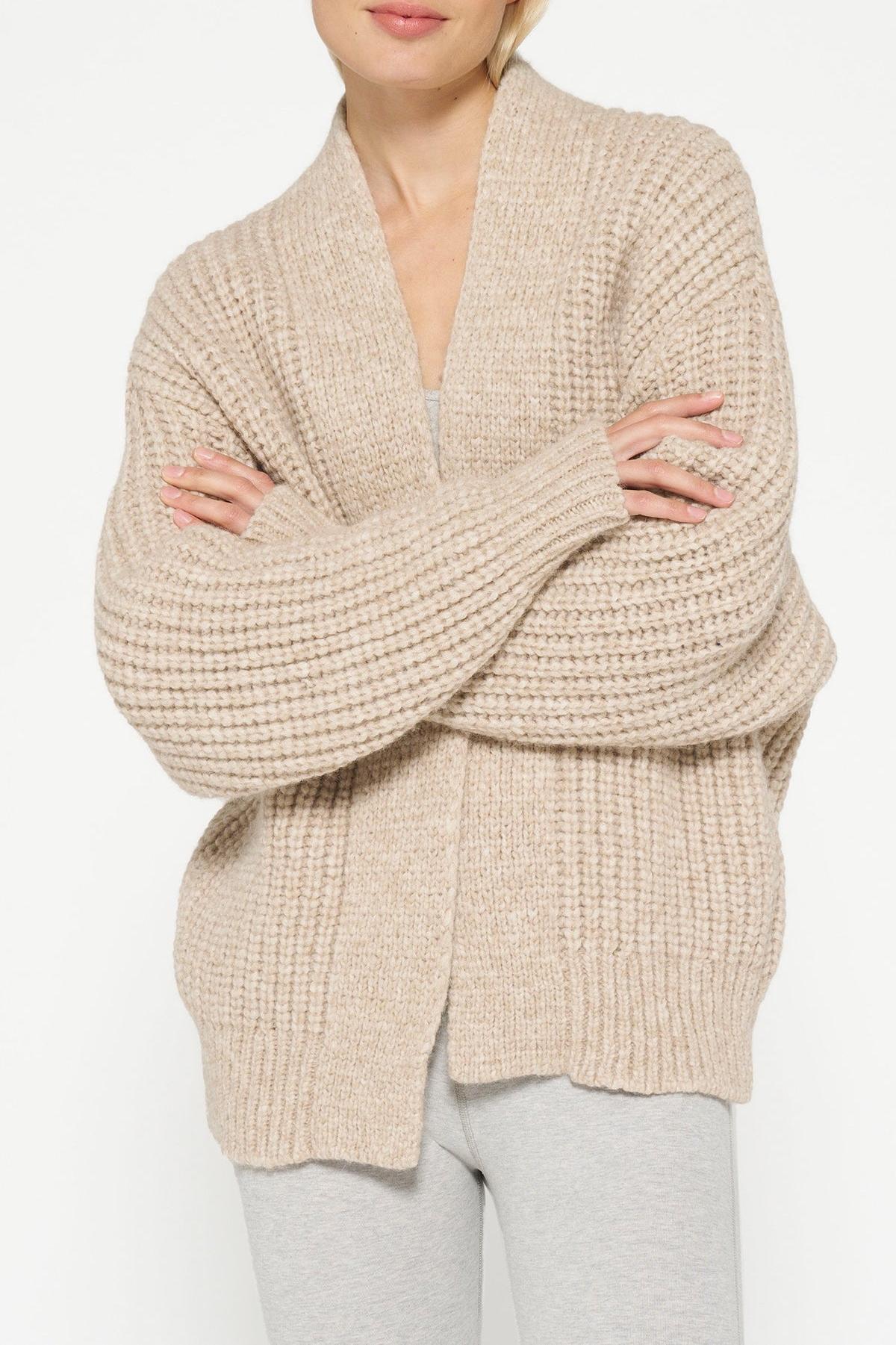 CHUNKY KNIT CARDIGAN