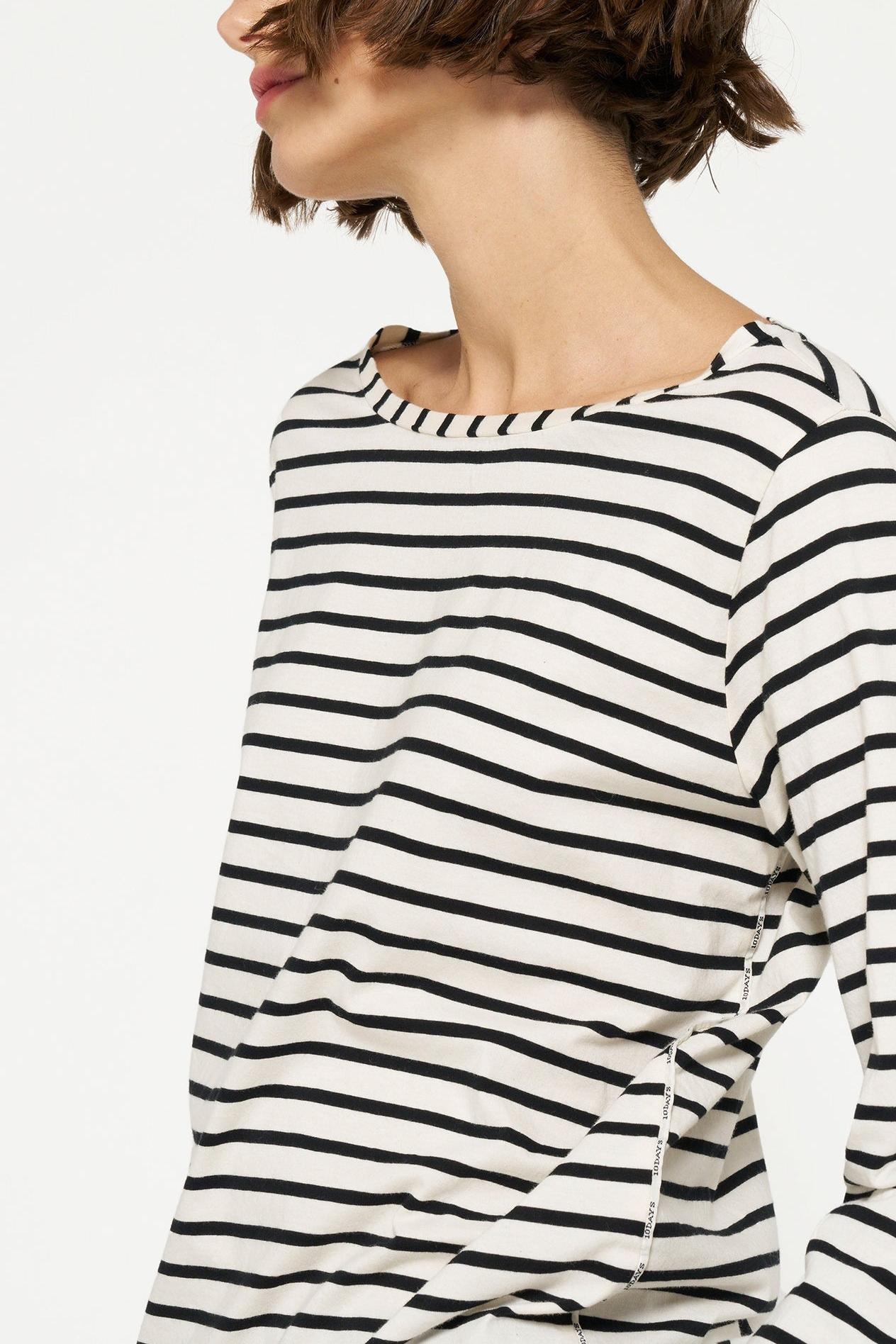 THE LONGSLEEVE STRIPE