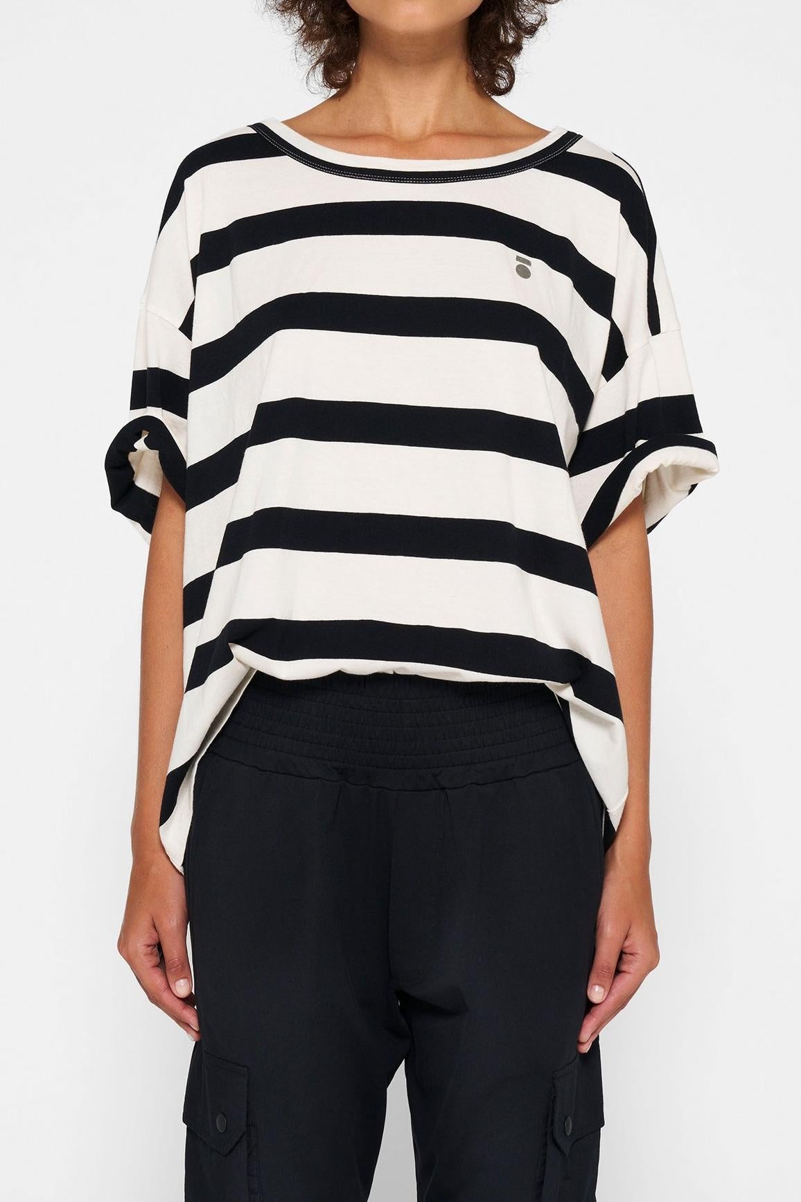 OVERSIZED TEE STRIPES