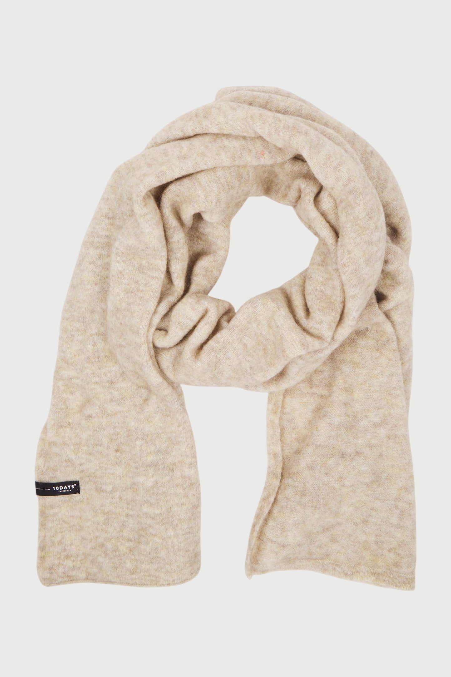 SOFT KNIT SCARF