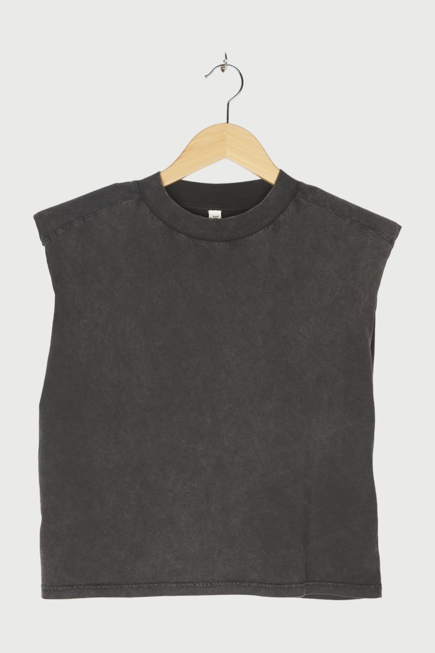 WASHED PADDED SHOULDER TEE