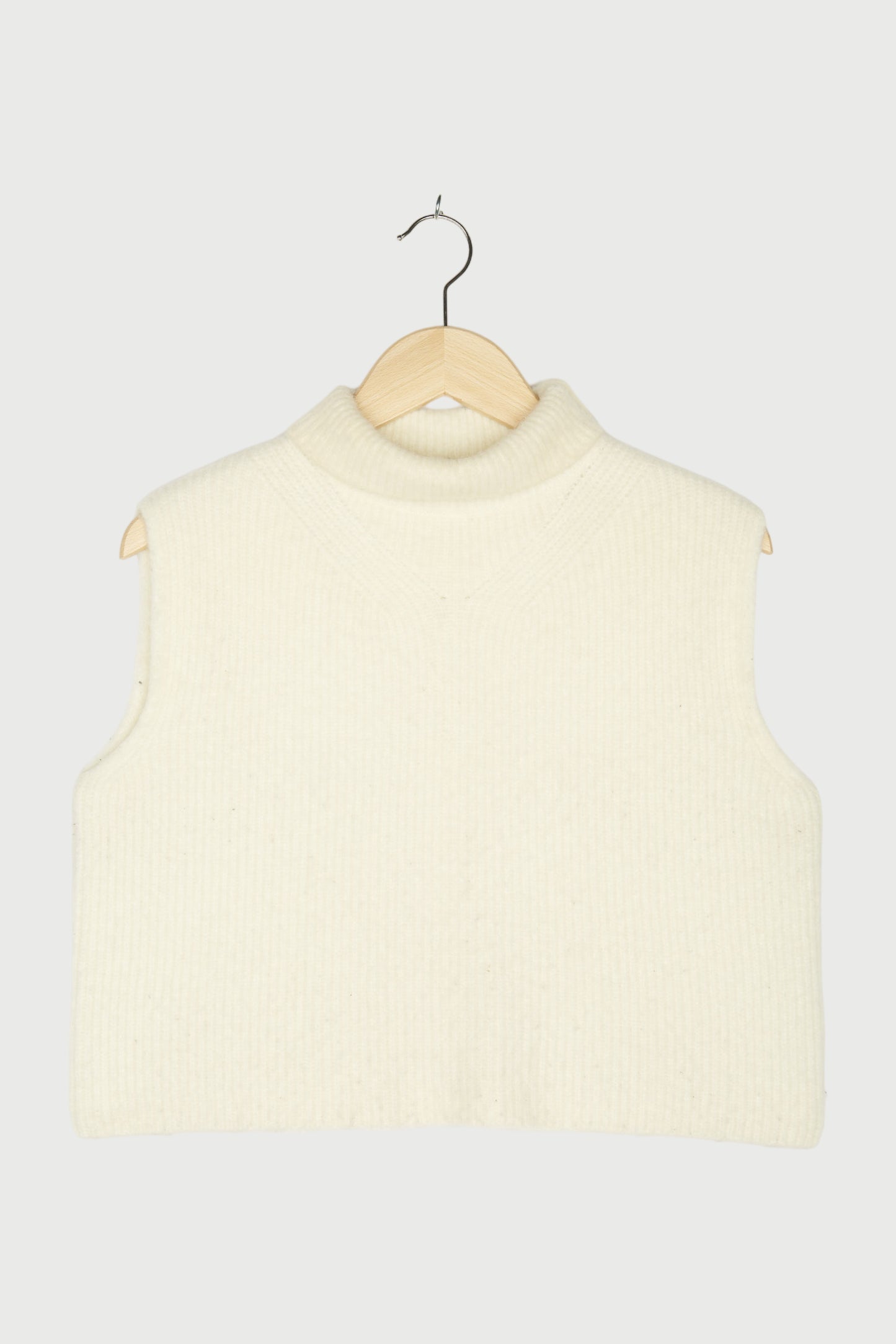 SHORT SOFT KNIT SWEATER