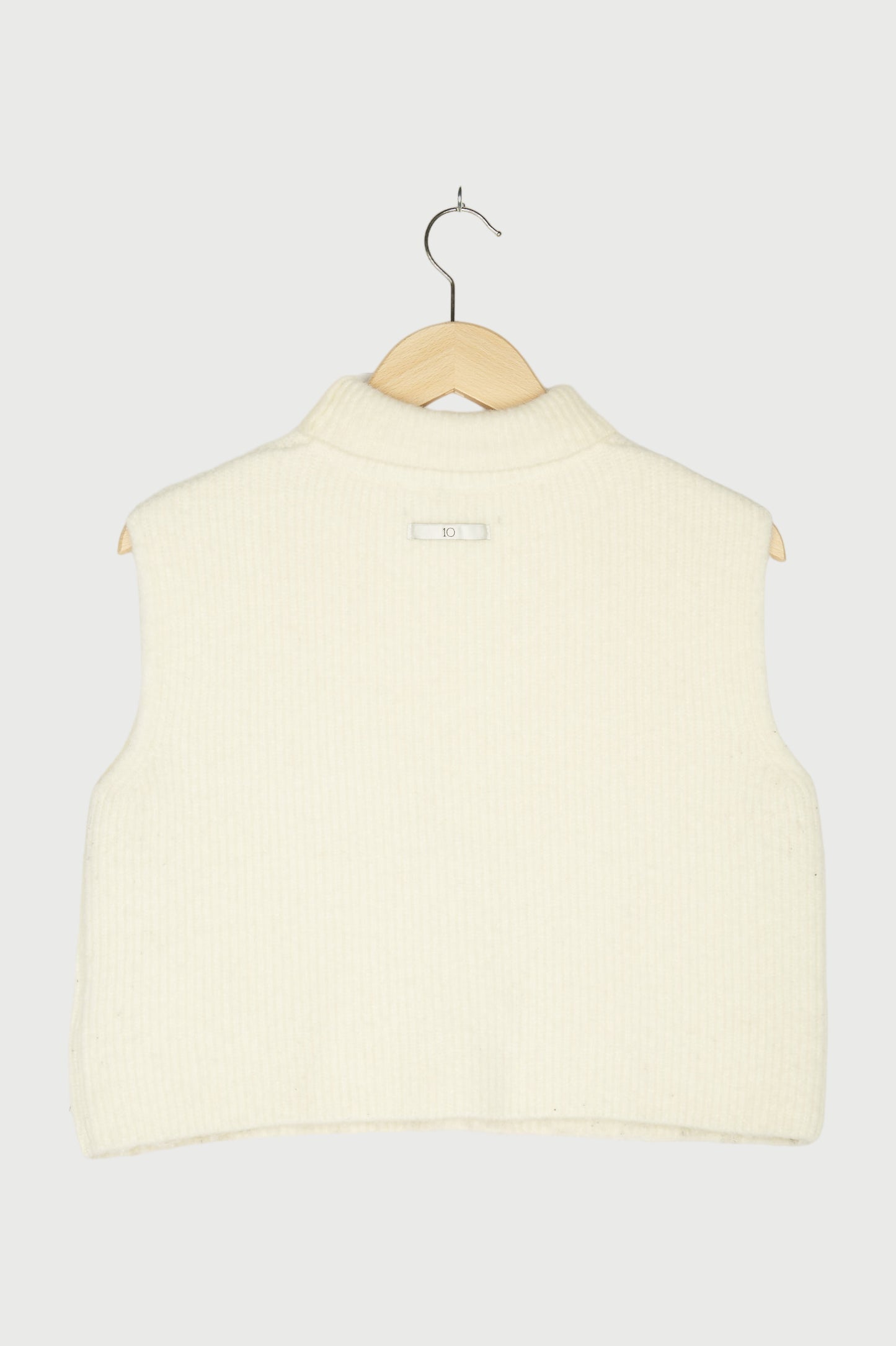 SHORT SOFT KNIT SWEATER